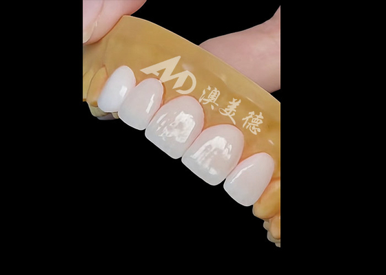 Giá tốt. Vương miện Zirconia răng chính xác cho sự phục hồi lâu dài trông tự nhiên trực tuyến